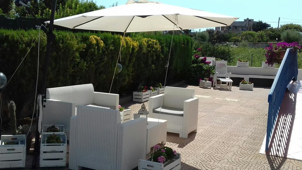 La Caletta Bed And Breakfast トッレ・サンタ・サビーナ エクステリア 写真